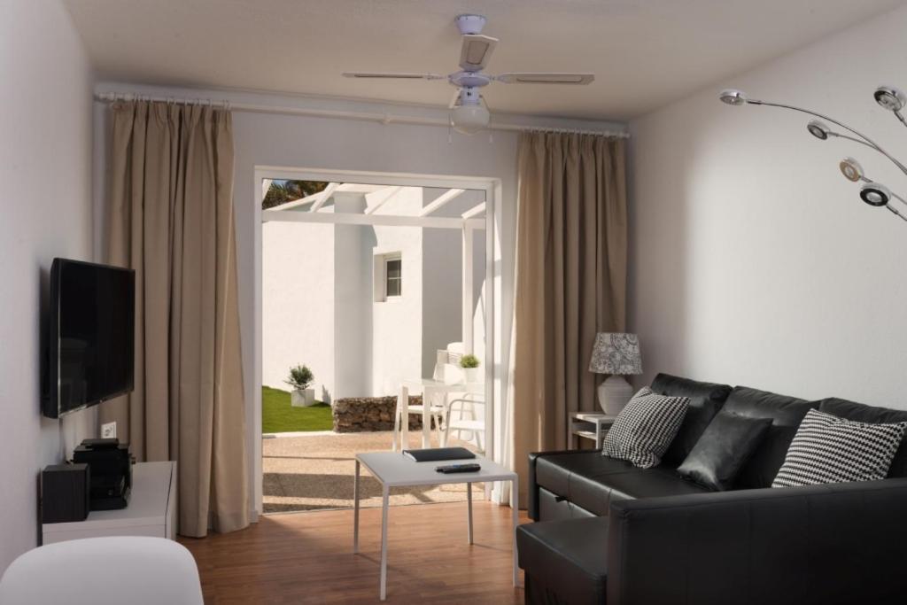 Villas New Lanzasuites Playa Blanca  Exterior photo