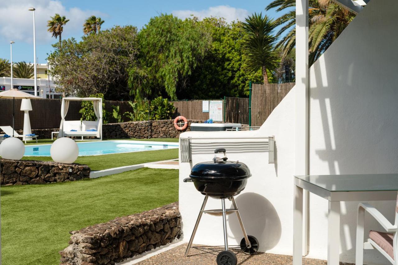 Villas New Lanzasuites Playa Blanca  Exterior photo