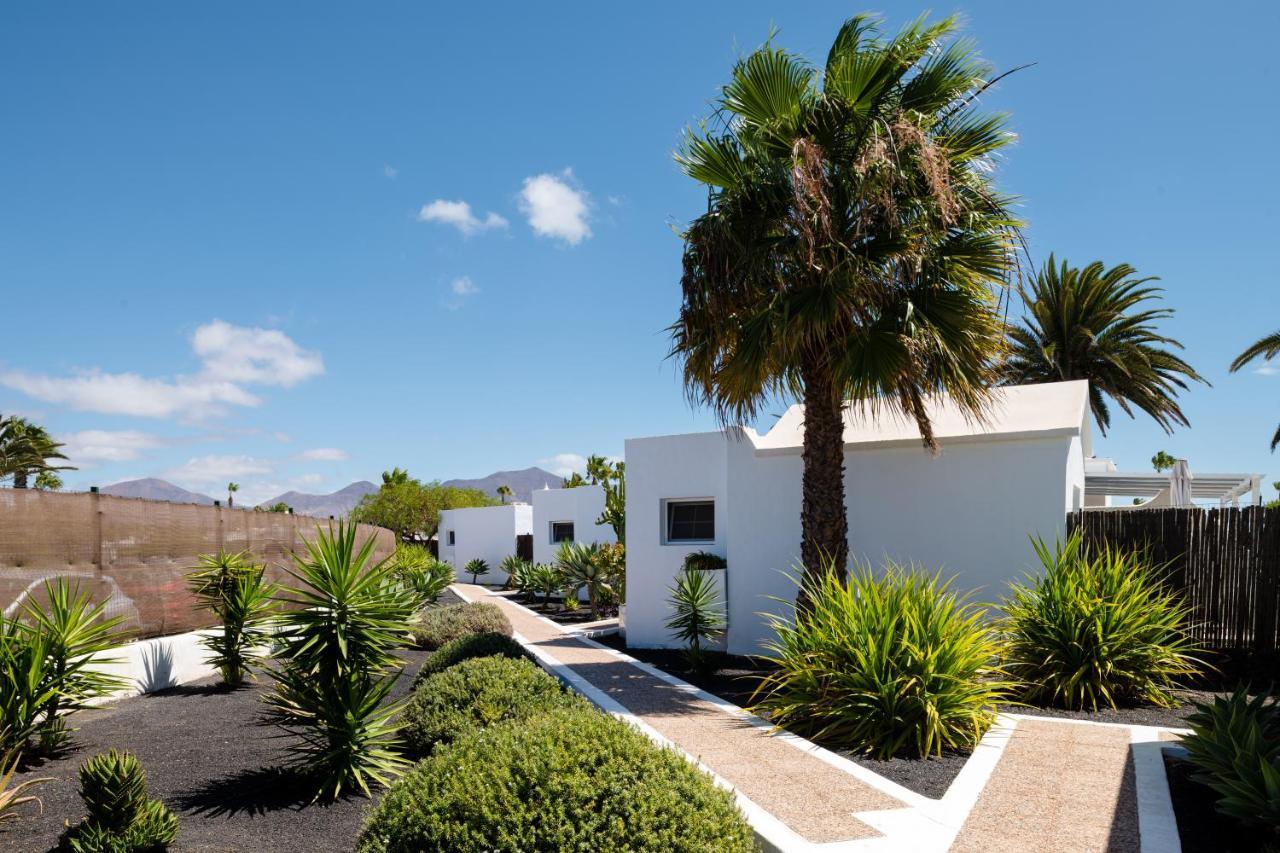 Villas New Lanzasuites Playa Blanca  Exterior photo